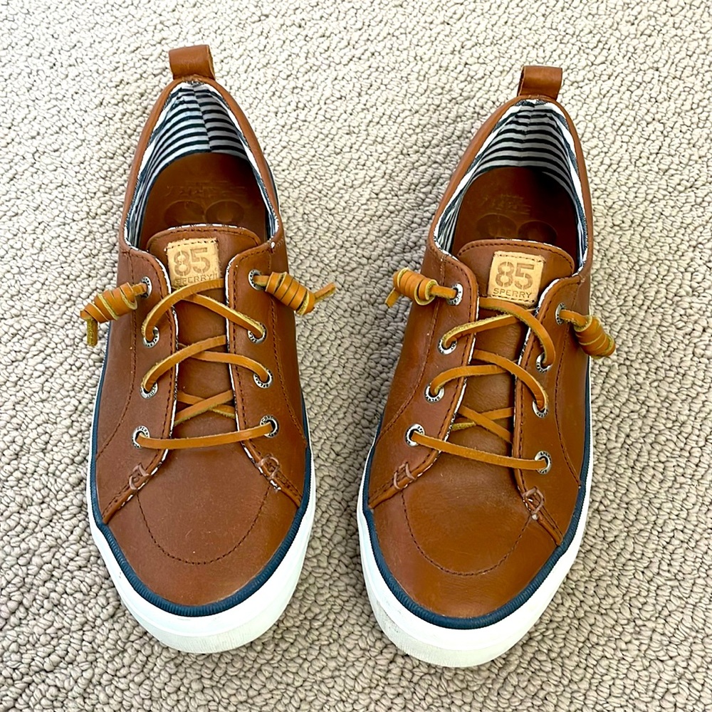 Leather sperry 85